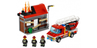 LEGO CITY L'intervention du camion de pompiers 2013
